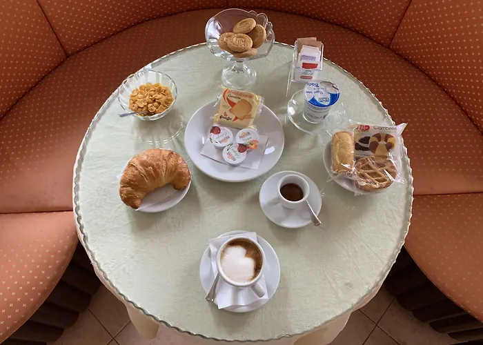 Del Hotel 3*
